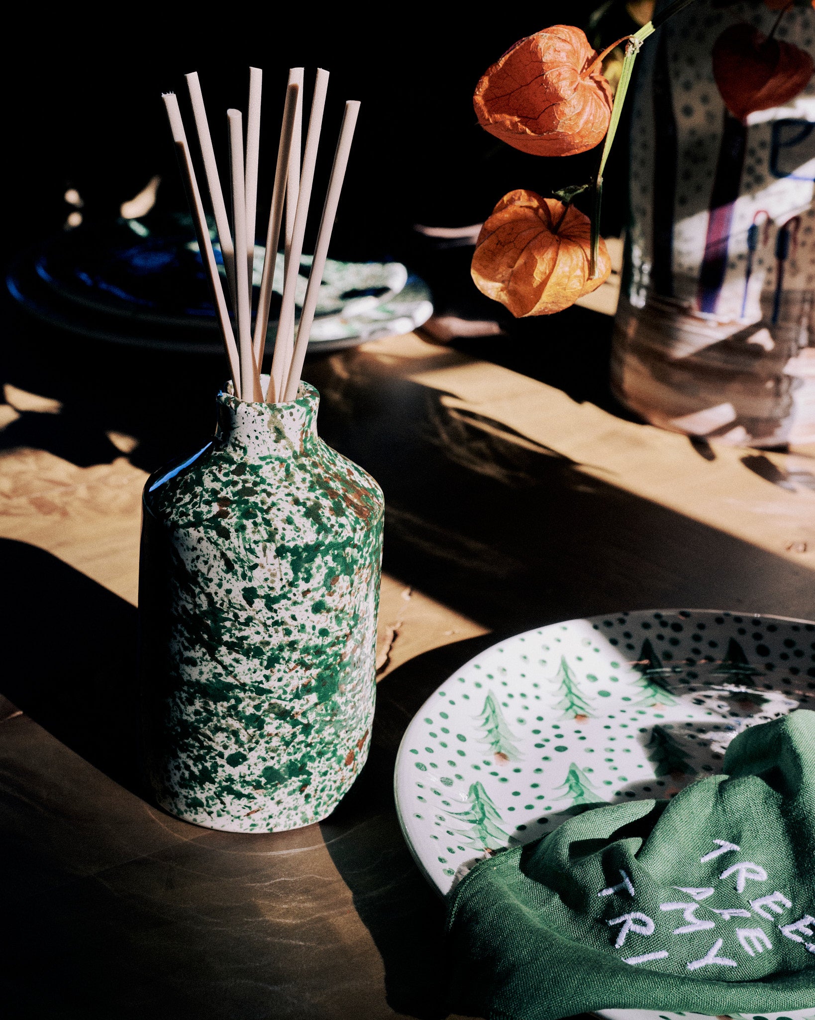 Forest splatter diffuser