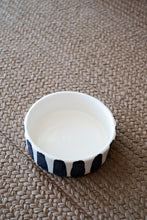 Load image into Gallery viewer, B&amp;W STRIPES CAT BOWL
