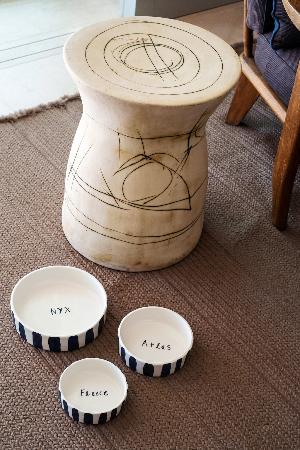 B&W STRIPES DOG BOWL