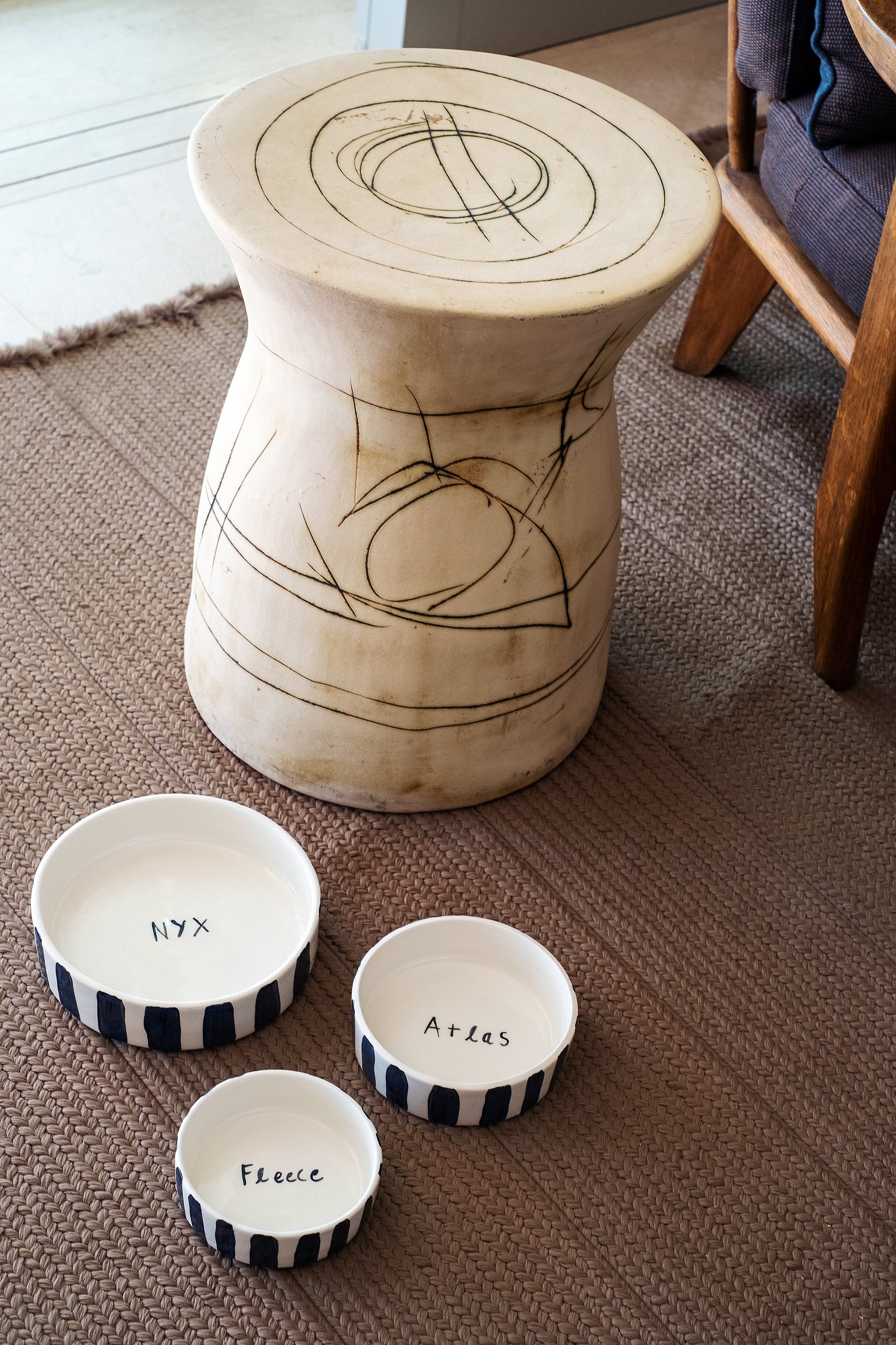 B&W STRIPES DOG BOWL