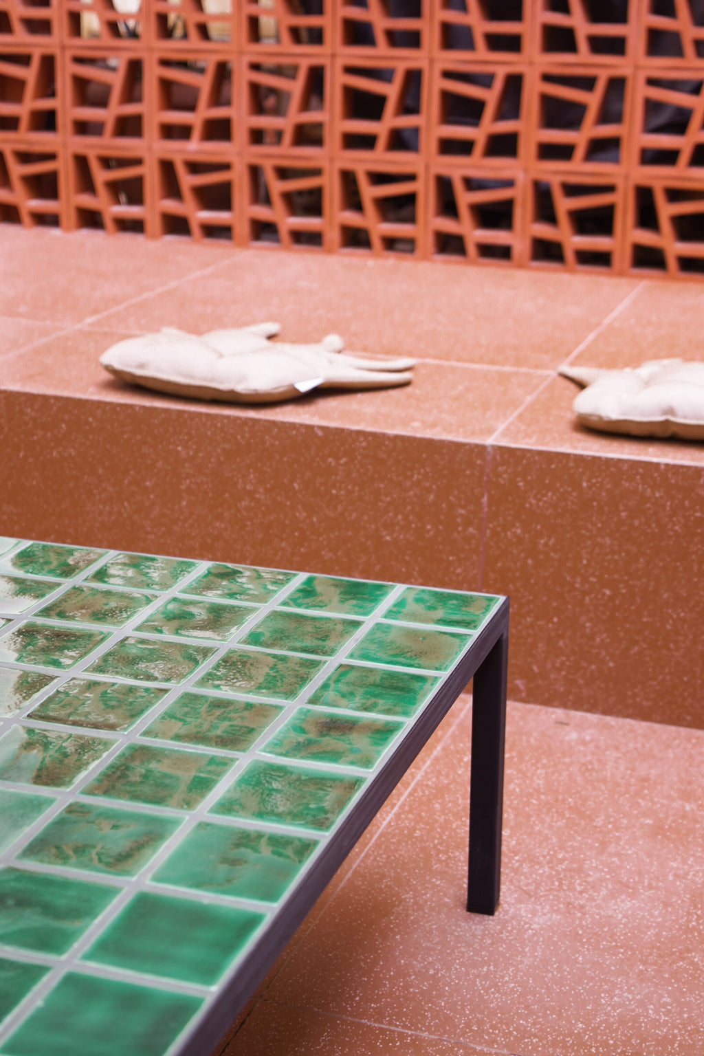 CERAMIC GREEN TILE COFFEE TABLE - OUTDOOR