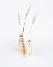 Load image into Gallery viewer, GOLD STRIPES STEM VASE
