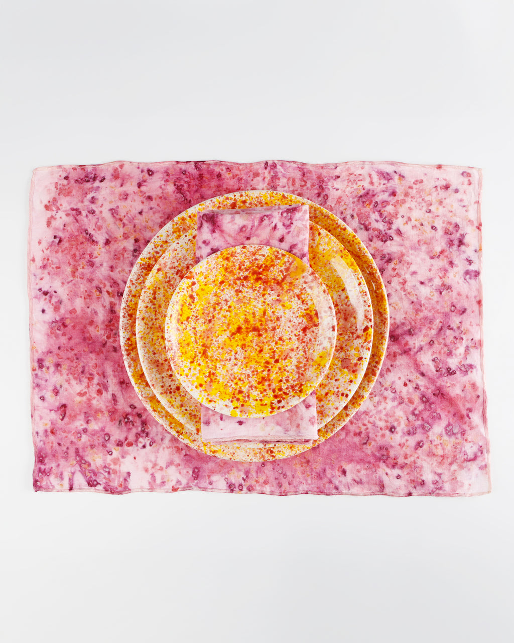 Chamomile splatter  linen placemat set