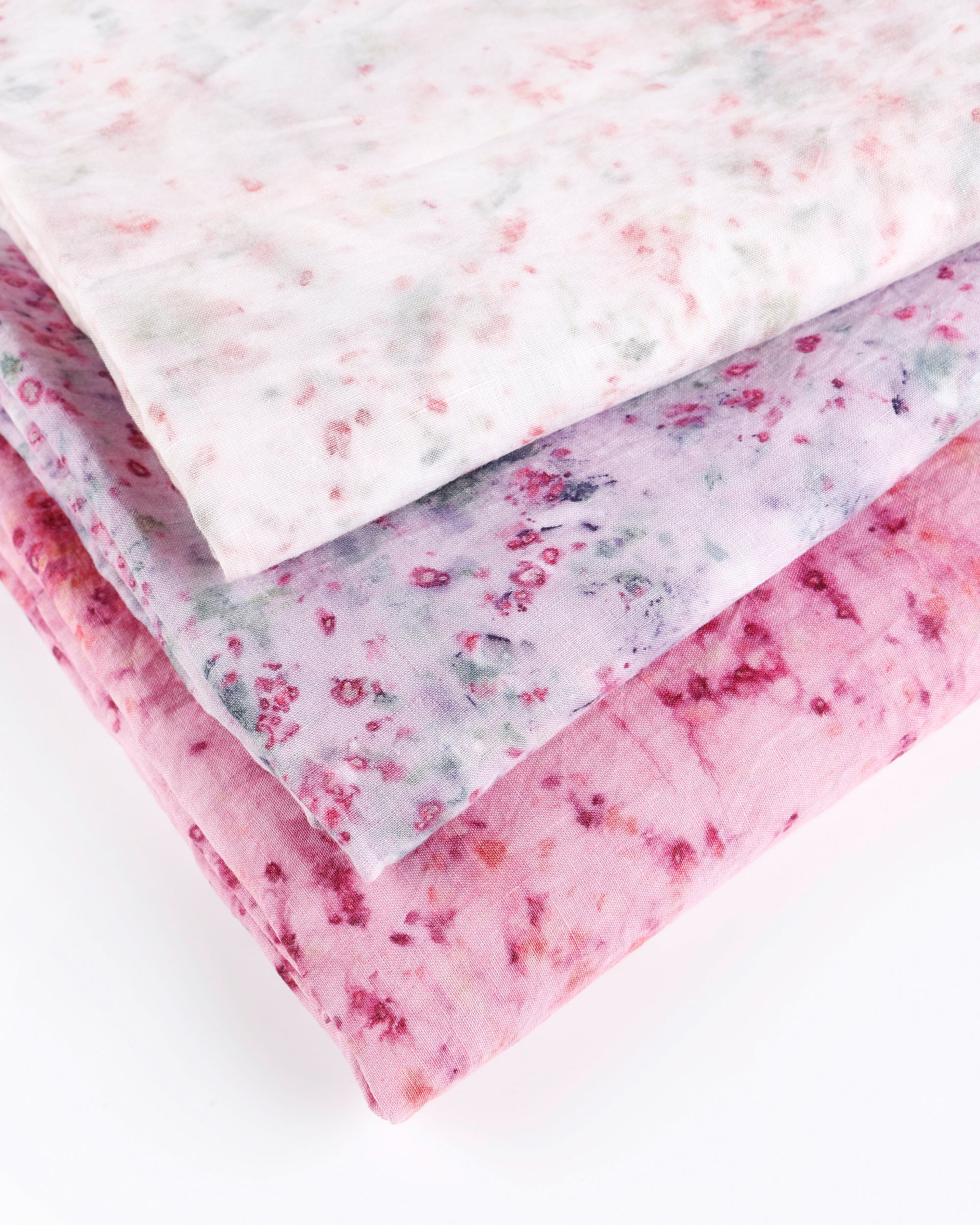 Chamomile splatter linen tablecloth