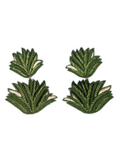 Load image into Gallery viewer, GREEN PLANT EARRINGS
